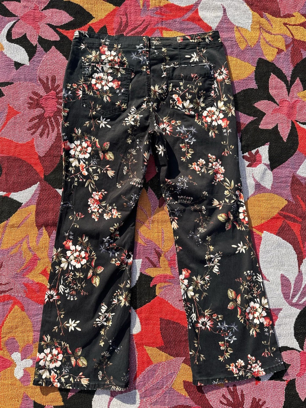 Pilcro Anthropologie Mid-Rise Demilune Utility Floral Flare Pants - Picture 5 of 8